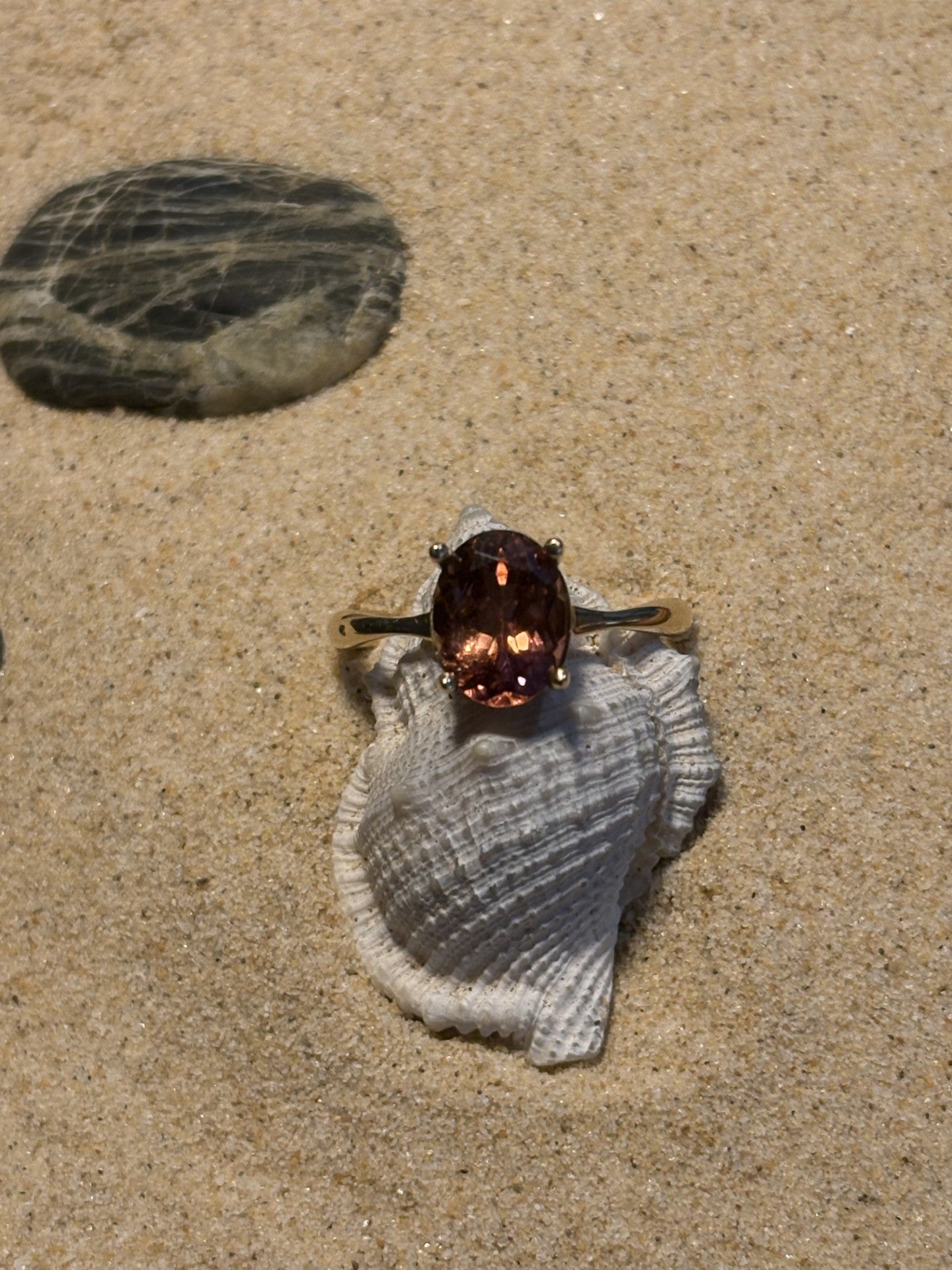 "Emberithë" - Pink to soft champagne Colour-Shift Tourmaline Ring — 2.9ct (Size R ½,9 US)